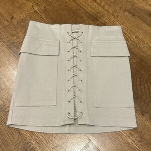 Heartbeeps Women’s Mini Skirt Tan Size Small